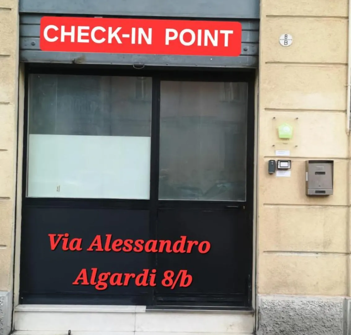 Via Agucchi & Via Emilia Apartments Bologna Italy